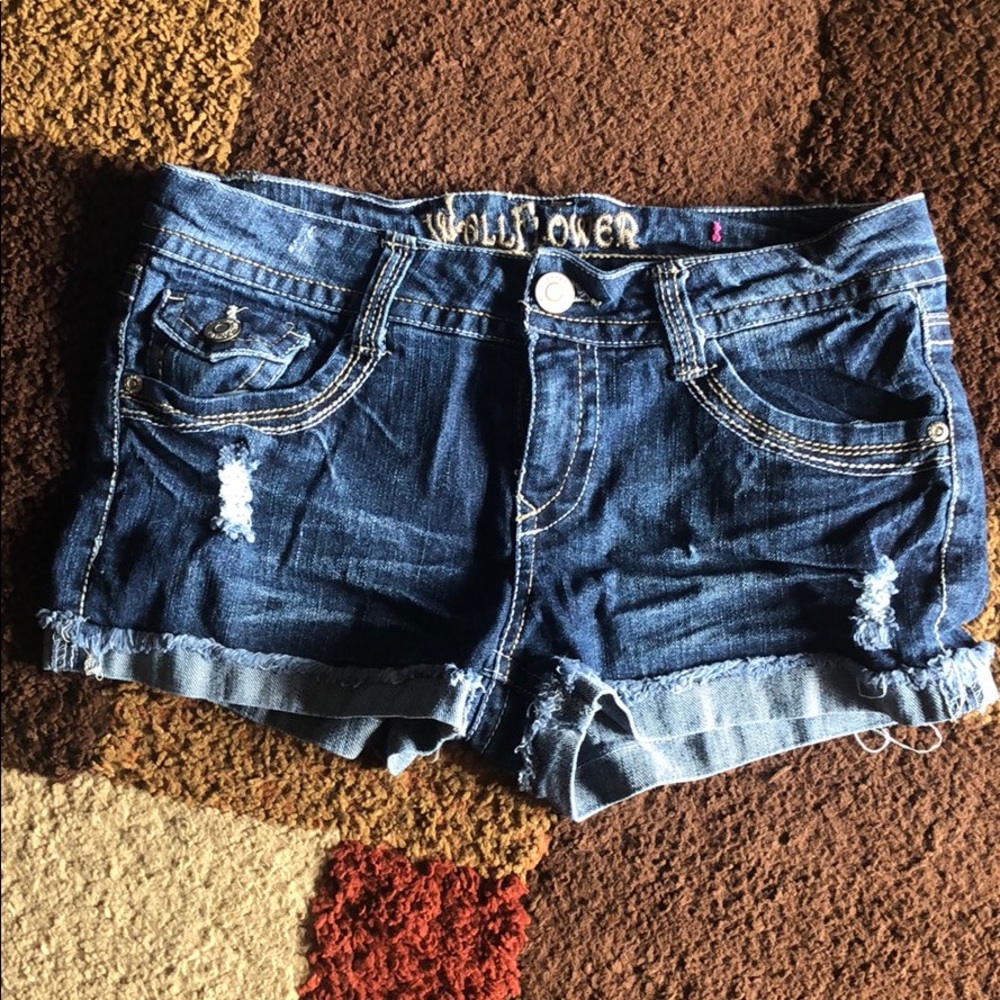 Wallflower shorts size 9